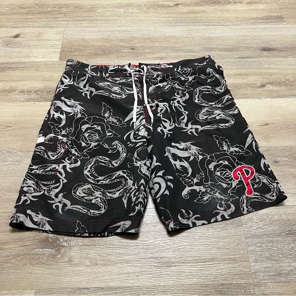 MLB Phillies Genuine Merchandise Board shorts mesh lining Grey Size XL